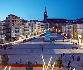 Vitoria-Gasteiz'de Plaza Virgen Blanca Meydani