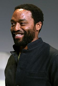 Chiwetel Ejiofor by Gage Skidmore.jpg