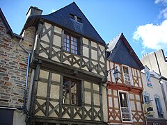 Immeubles à pans de bois, dans le centre-ville (aujourd’hui une fromagerie).