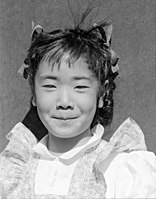 Louise Tami Nakamura, portrét, 1943