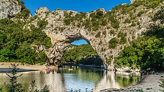 Pont d'Arc HDR.jpg