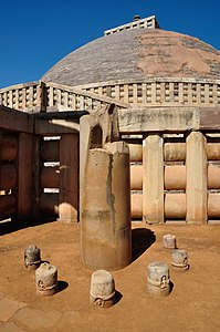 Remains of the Ashokan Pillar in polished stone (right of the Southern Gateway).