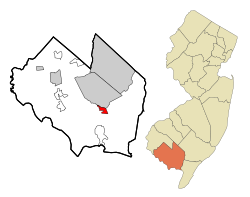 Map of Laurel Lake highlighted within Cumberland County. Right: Location of Cumberland County in New Jersey.