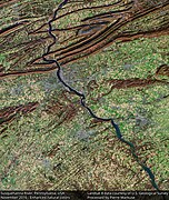 Susquehanna River 432 751enh pan Crop 15 (32145344305).jpg