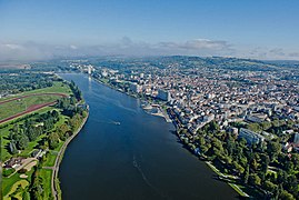 Vue aérienne de Vichy et de la rivière Allier en 2013