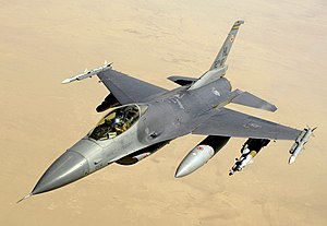 2008'de Irak üzerinde uçan Amerika Birleşik Devletleri Hava Kuvvetlerine ait bir F-16C