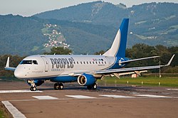 Embraer 170 der People’s