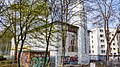 Bunker antiaereo della seconda guerra mondiale camuffato da chiesa, Colonia (Deutz), Germania, 2021