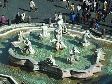 Fontana del Moro gezien vanuit Palazzo Braschi.