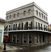 Three-storey rectangular building