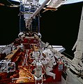 Výstup do vesmíru při misi STS-61