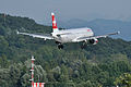 Die A321 HB-IOL der Swiss am 19.07.2012 beim Landeanflug auf den Flughafen Zürich (ab 29. Juli 2012)