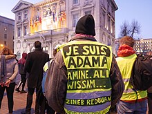 Yellow vest-wearing supporter in 2019