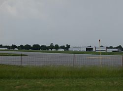 Overview of Findlay Airport