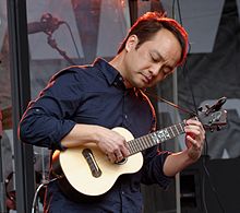 Daniel Ho performing in 2015