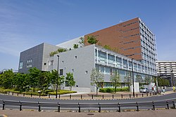 町田市役所