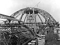 Le centine di ferro della Galleria Vittorio Emanuele II durante la sua costruzione