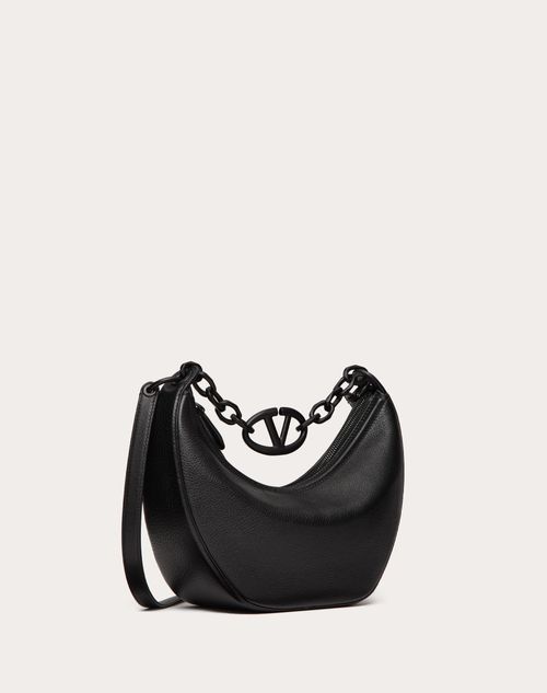 Valentino Garavani - Bolso Hobo Pequeño Vlogo Moon De Cuero Graneado De Becerro Con Cadena - Negro - Mujer - Shelf - W Bags - Le Noir