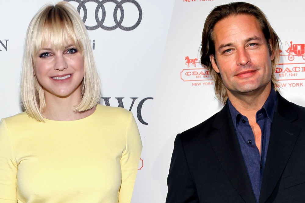 Anna Farris Josh Holloway