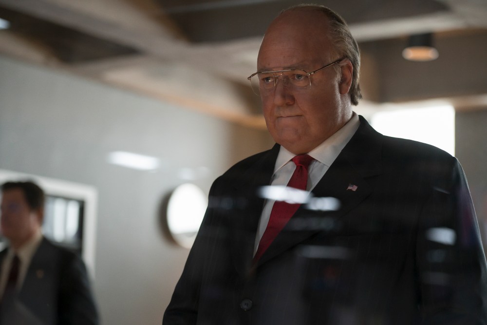 Russell Crowe as Rodger Ailes in The Loudest Voice (Episode 102). - Photo: JoJo Whilden/SHOWTIME - Photo ID: LoudestVoice_102_6551.DNG