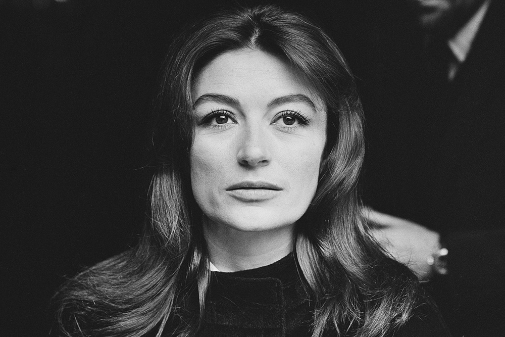 French film actress Anouk Aimée whose award winning film 'Un Homme et une femme' is due to open in London, 16th January 1967. (Photo by Terry Fincher/Daily Express/Hulton Archive/Getty Images)