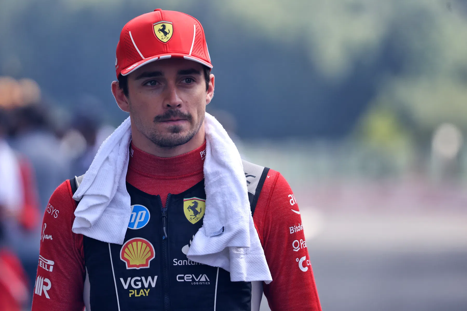 Leclerc warns Hamilton about moving to Ferrari