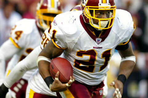 Commanders to replace memorial honoring Sean Taylor with statue