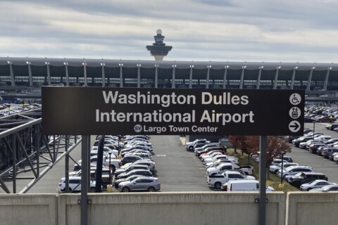 Dulles gets more private jet hangars