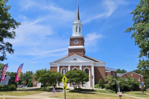 Parishioners stand by Alexandria church after being kicked out of Southern Baptist Convention