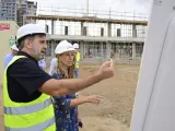 La concejala Julia Climent, en las obras del CEIP Malilla.