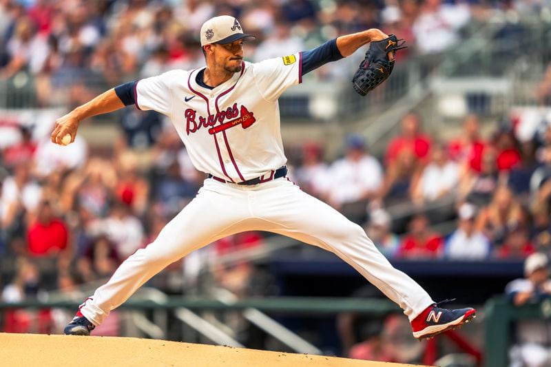 Atlanta Braves pitcher Charlie Morton throws during the first inning of a baseball game against the San Francisco Giants, Thursday, July 4, 2024, in Atlanta. (AP Photo/Jason Allen)