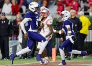 Clay-Chalkville quarterback Jaylen Mbakwe runs for a touchdown against Saraland during the AHSAA Super 7 Class 6A championship at Bryant-Denny Stadium in Tuscaloosa, Ala., Friday, Dec. 8, 2023. (Dennis Victory | preps@al.com)