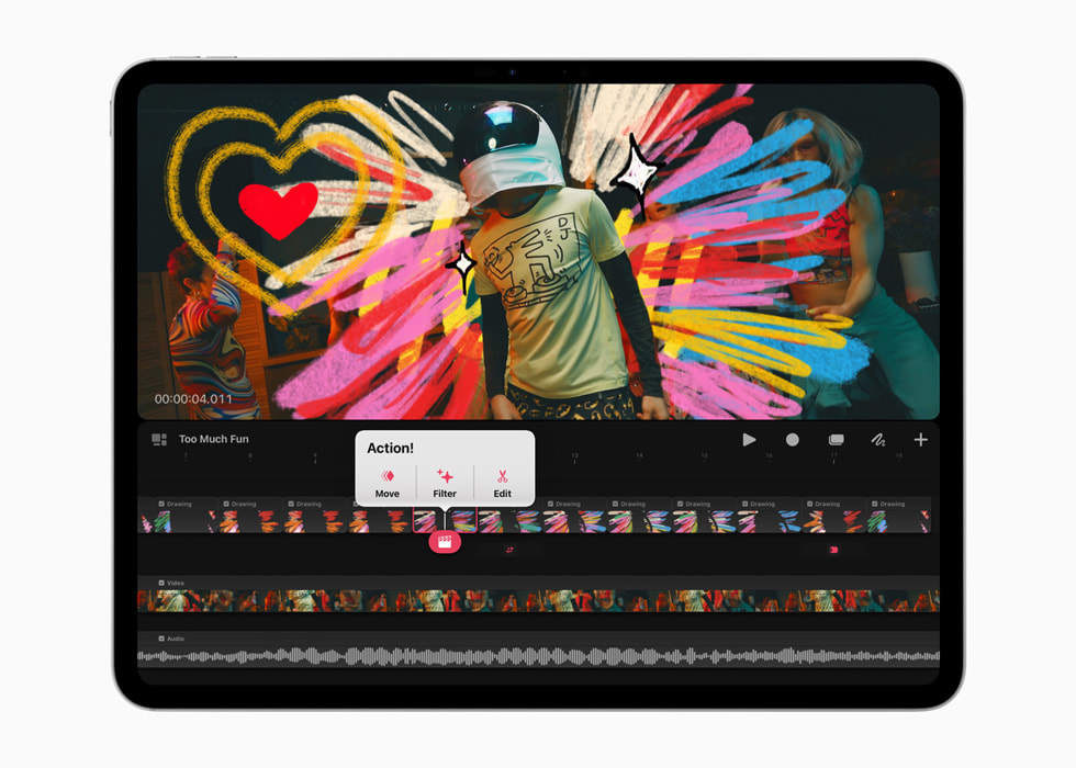 Hình ảnh một tác phẩm trong Procreate Dreams hiển thị trên iPad Pro.  