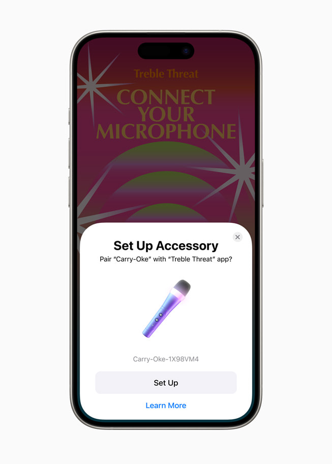 iPhone 15 Pro viser en Accessory Setup Kit-skærm til parring af en mikrofon med en app ved navn Treble Threat.