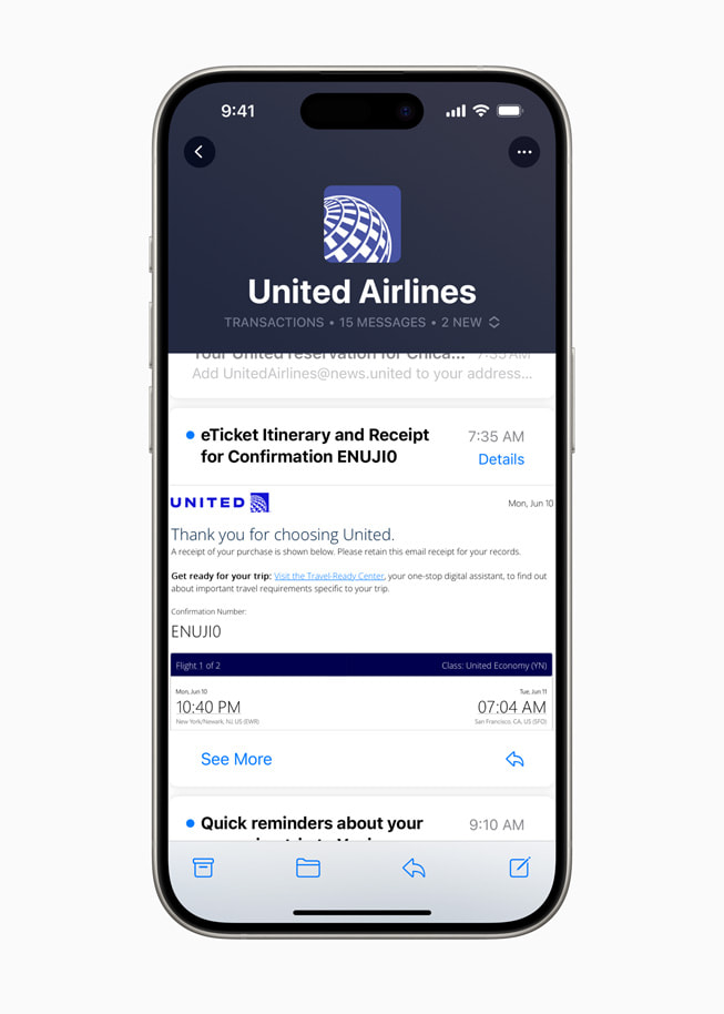 En inkorg med flera mejl från United Airlines visas på iPhone 15 Pro.