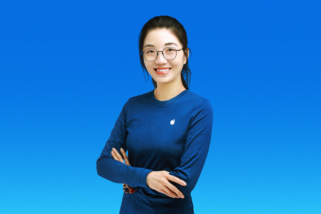 Integrante da equipe da Apple Store, Elyn Tang.