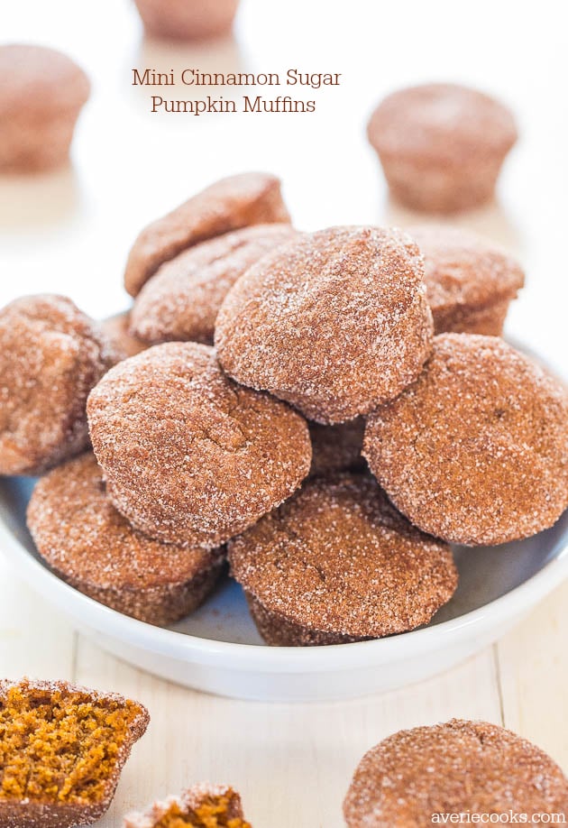 Mini Cinnamon Sugar Pumpkin Muffins - Soft little muffins that pack a big punch of pumpkin flavor! Mini food just tastes better!! YUM!