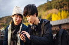 Couple looking at iphone