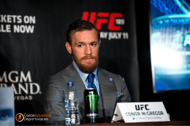 Combate Conor Mcgregor Vs Cerrone analisis Casasapuestasdeportivas