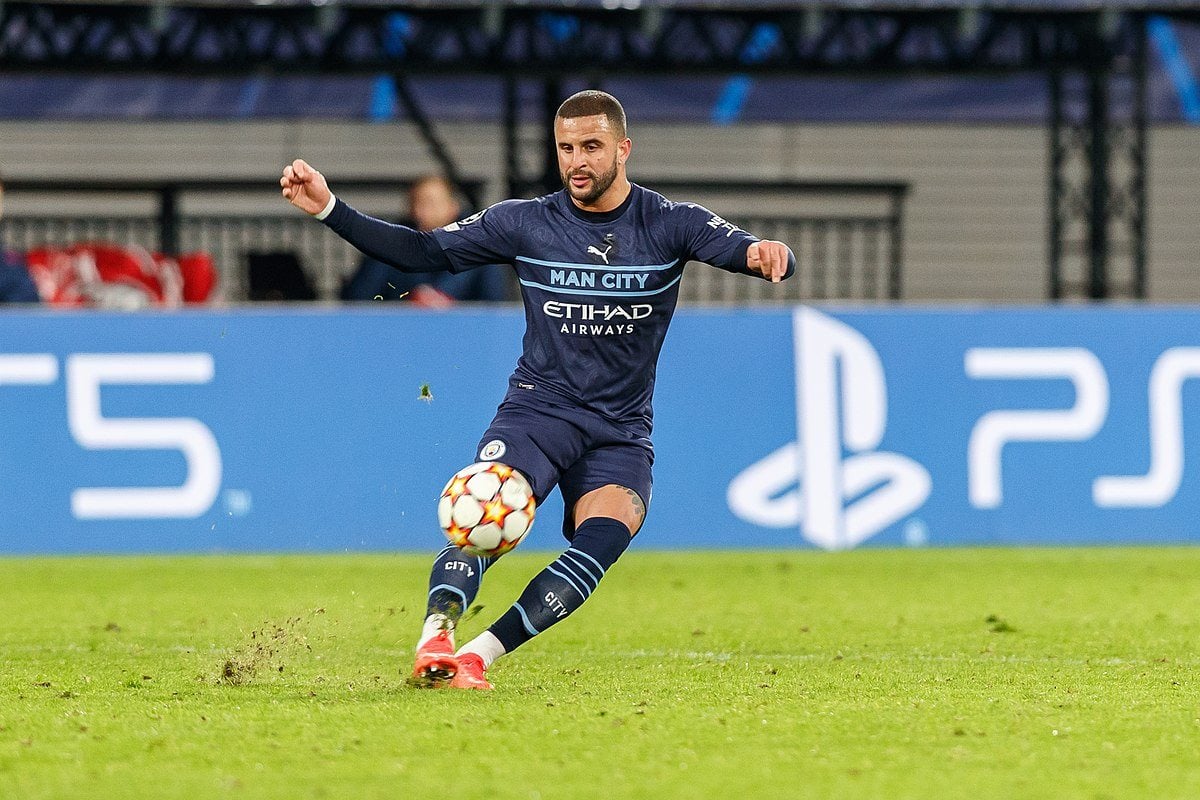 Kyle Walker playing for Manchester City FC