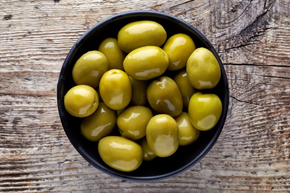 olives in bowl