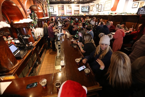Great Lakes Brewing Co. Christmas Ale First Pour 2022