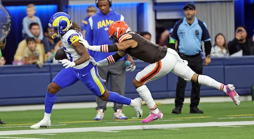 Cleveland Browns safety Juan Thornhill dries Los Angeles Rams wide receiver Demarcus Robinson out of bounds in the second half of play.