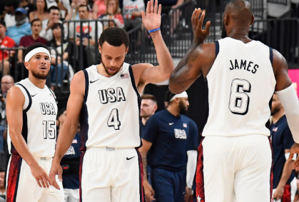 Seleção masculina de basquete se prepara para a Olimpíada de Paris