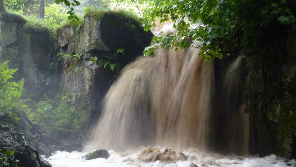 Lumsdale waterfall