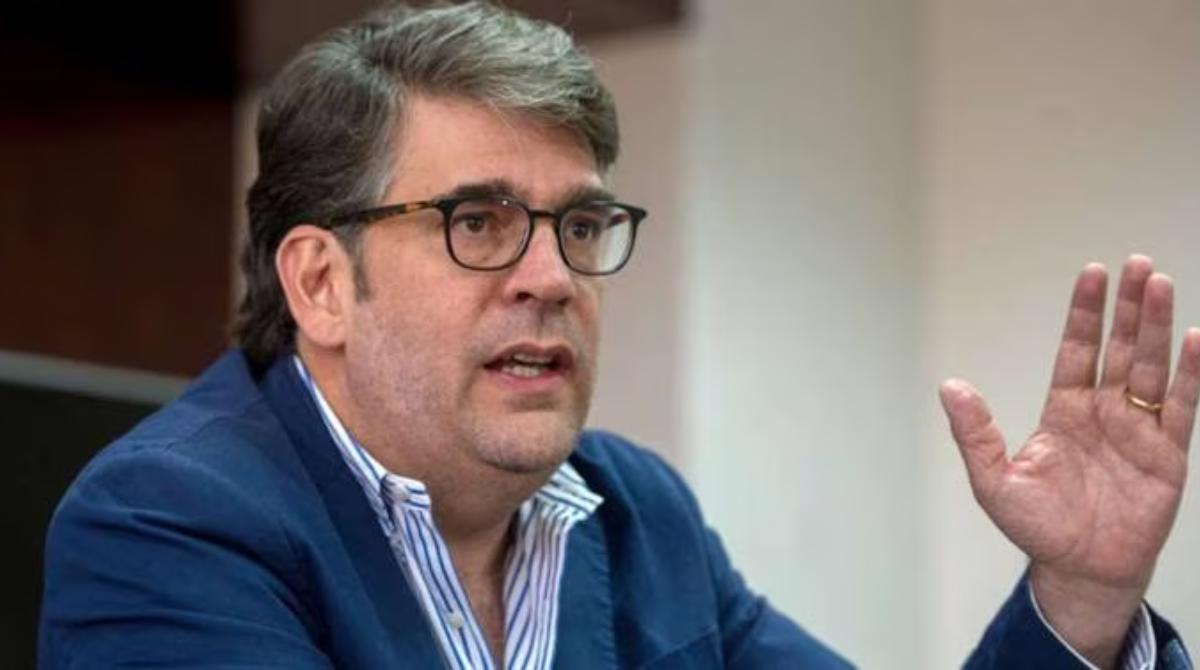 El juicio político contra Sebastián Corral, exministro de Guillermo Lasso, fue uno de los archivados por retiro de firmas.