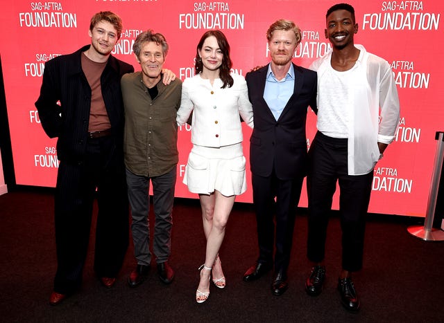 Joe Alwyn, Willem Dafoe, Emma Stone, Jesse Plemons and Mamoudou Athie 