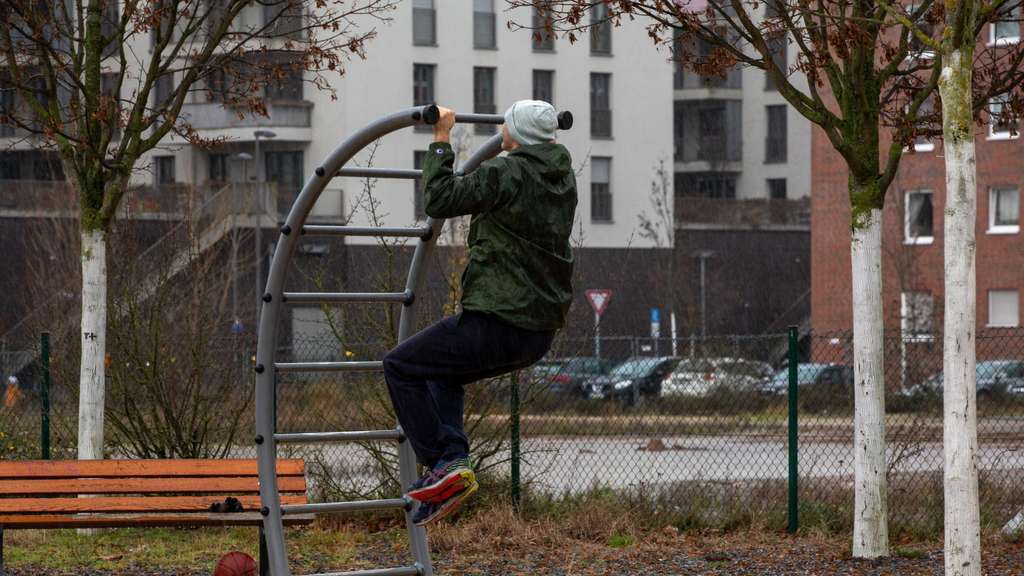 Calisthenics im Gleisfeldpark