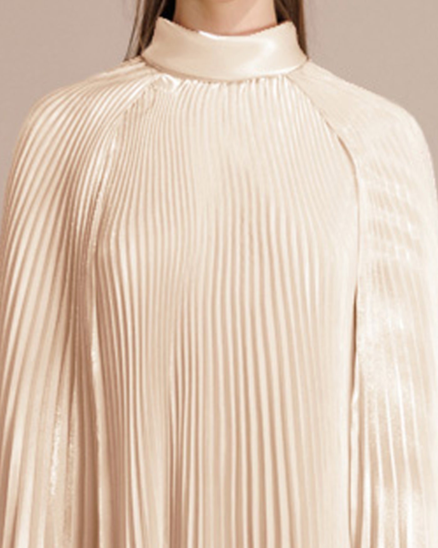 Cape-Like Sleeves Ivory Kaftan