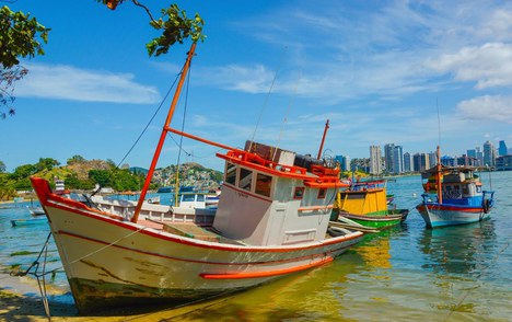 foto embarcação pesca